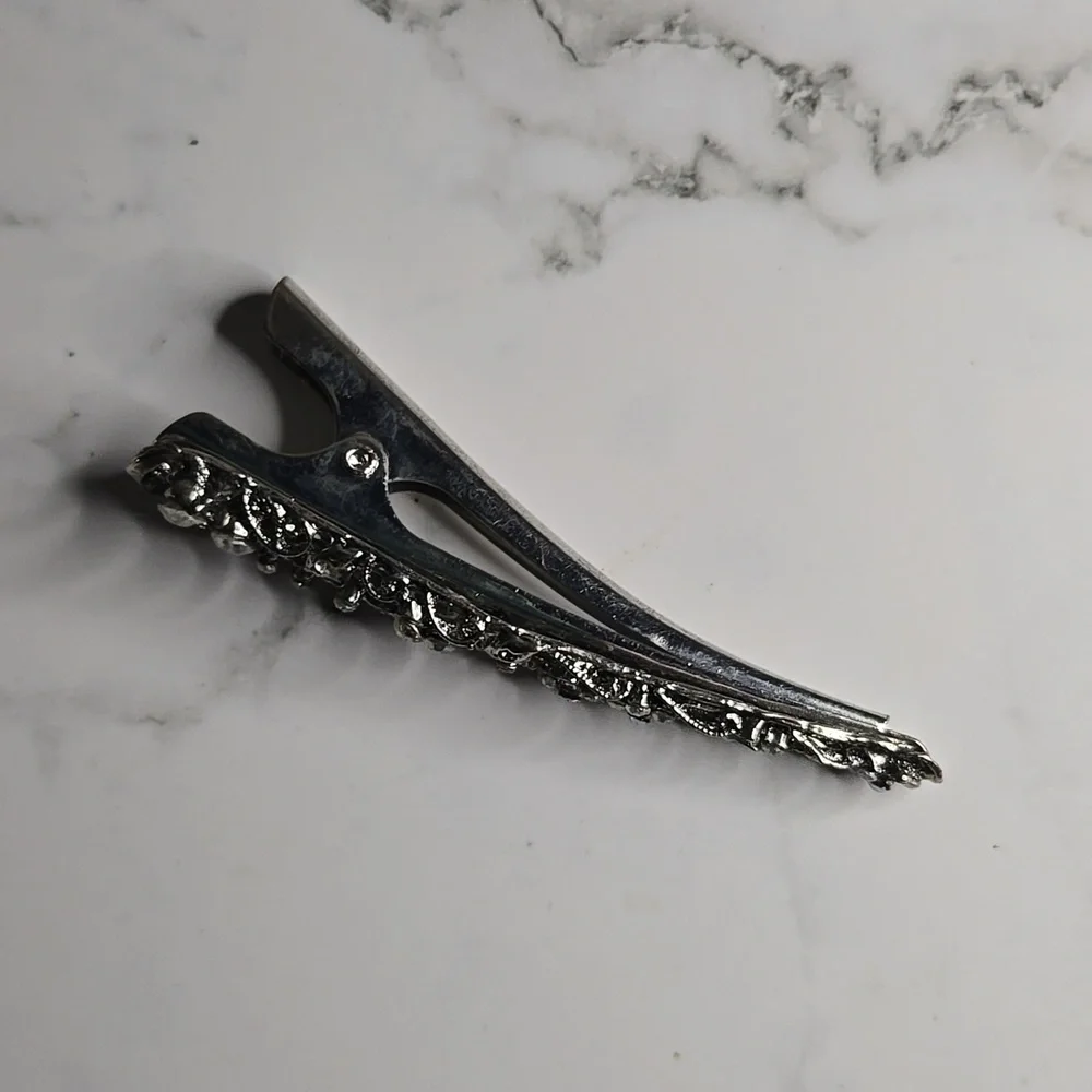 Silver Duck Billed Metal with Rhinestones Hair Clip.